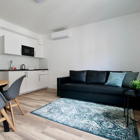 Standard Apartment By Hi5 - Dessewffy 37 Suites 布达佩斯 外观 照片